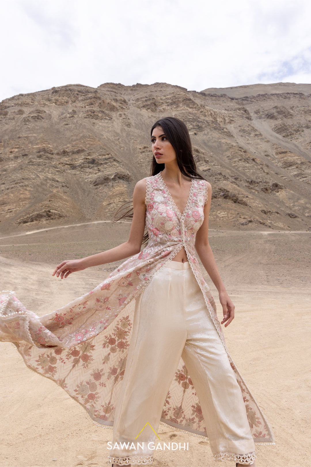 Beige floral appliqué cape set