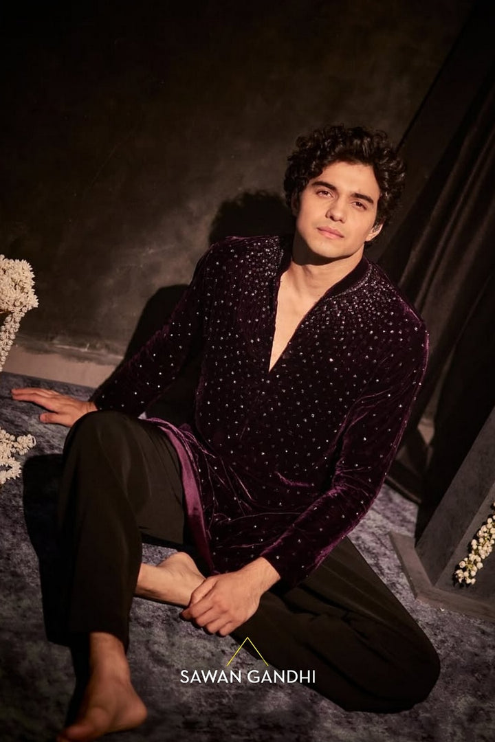 Abhay Verma in Purple velvet abstract Kurta