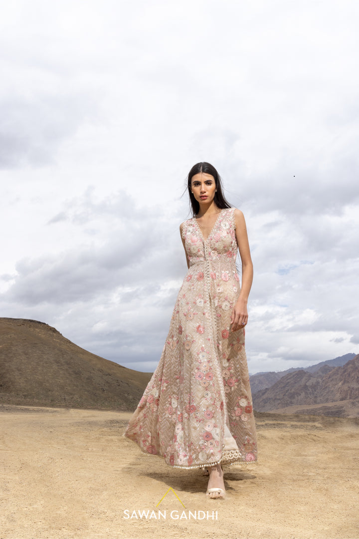 Beige floral appliqué cape set