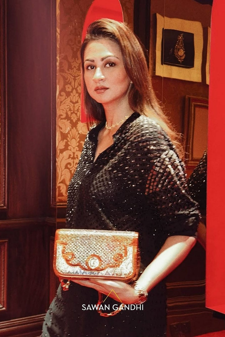 Sukhneet in Black Ombre Cutdana Kurta