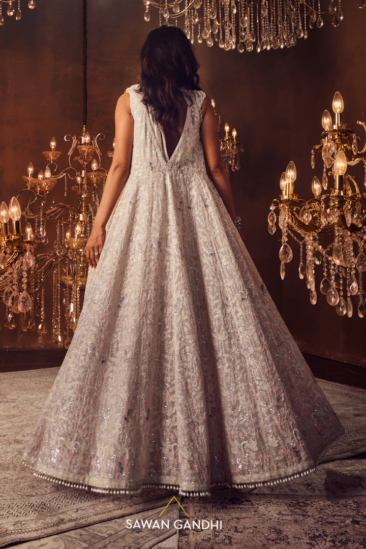 Ivory swan cape