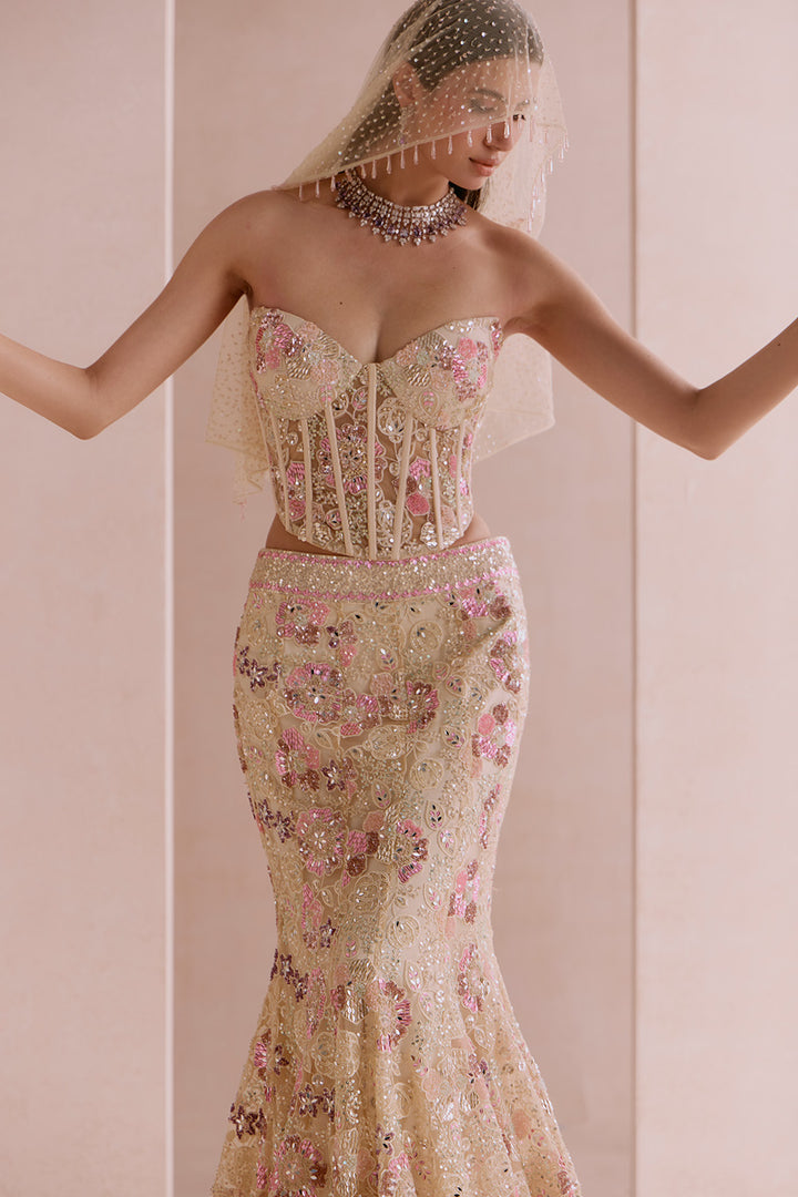 Ivory applique fishcut