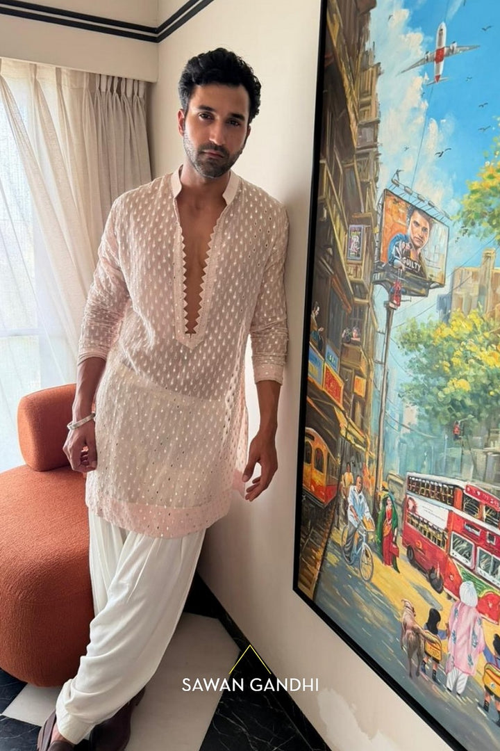 Gurfateh Pirzada in Light peach patra work kurta